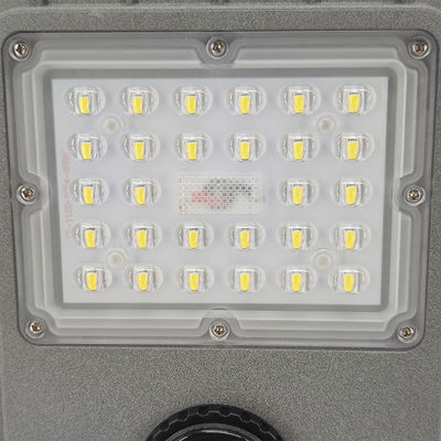 Moderne ontwerp zonne-energie-afgedekte wegverlichting met waterdichte IP66 en optionele straalhoek